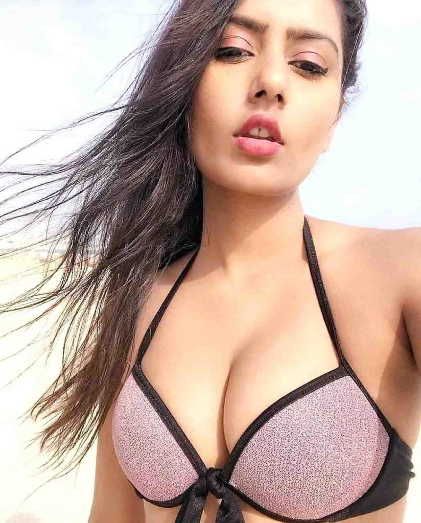 hot sri lankan girl